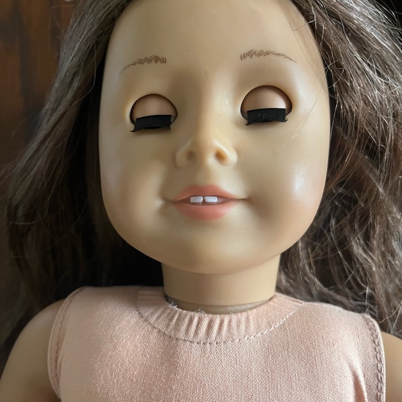 American girl doll - Picture 4 of 4